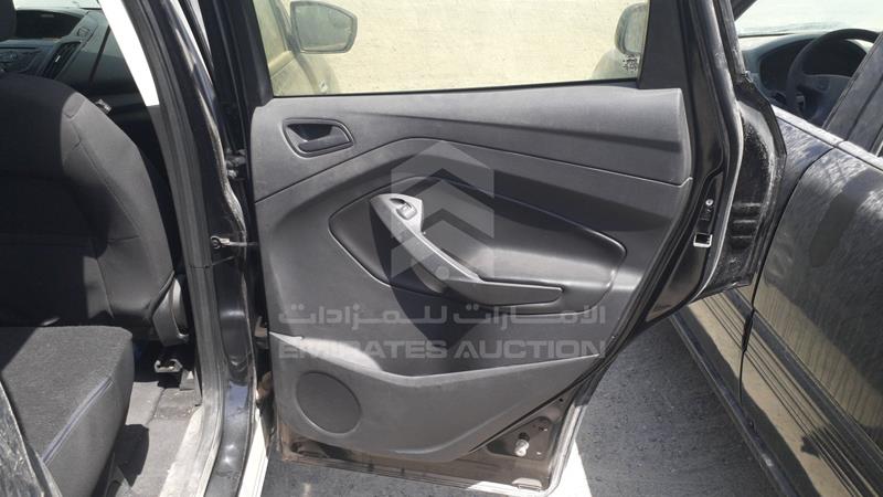 1FMCU0F70EUC03424 Auction: EmiratesAuction Lot: 405470 1FMCU0F70EUC03424 Ford Escape 2014 BLACK Photo 25