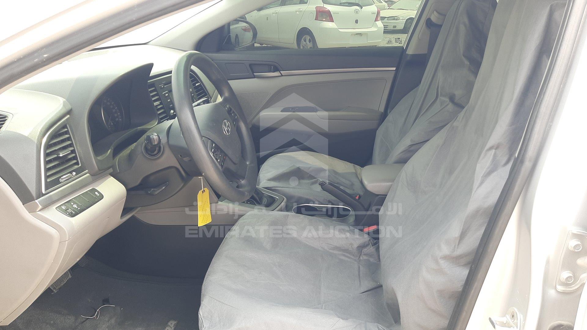 2018 HYUNDAI ELANTRA VIN: KMHD741C0JU545067
