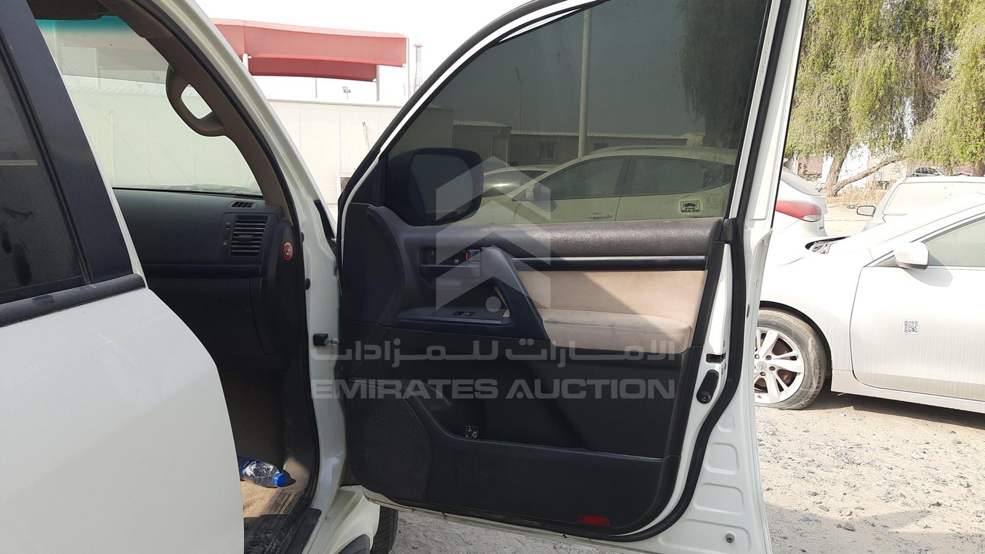 2008 TOYOTA LAND CRUISER VIN: JTMHU09J385007509