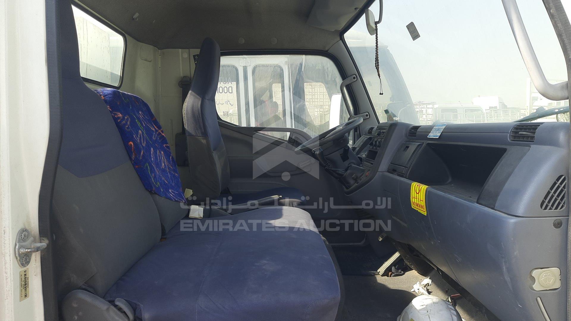 2015 MITSUBISHI CANTER VIN: JL7B6C2P2FK005980