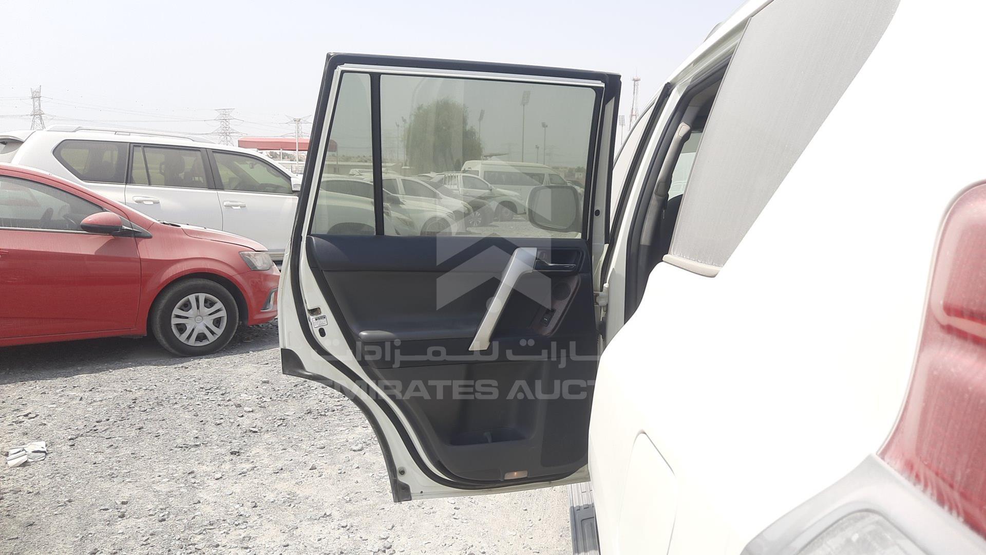 2011 TOYOTA LAND CRUISER PRADO VIN: JTEJU3FJ4B5013023