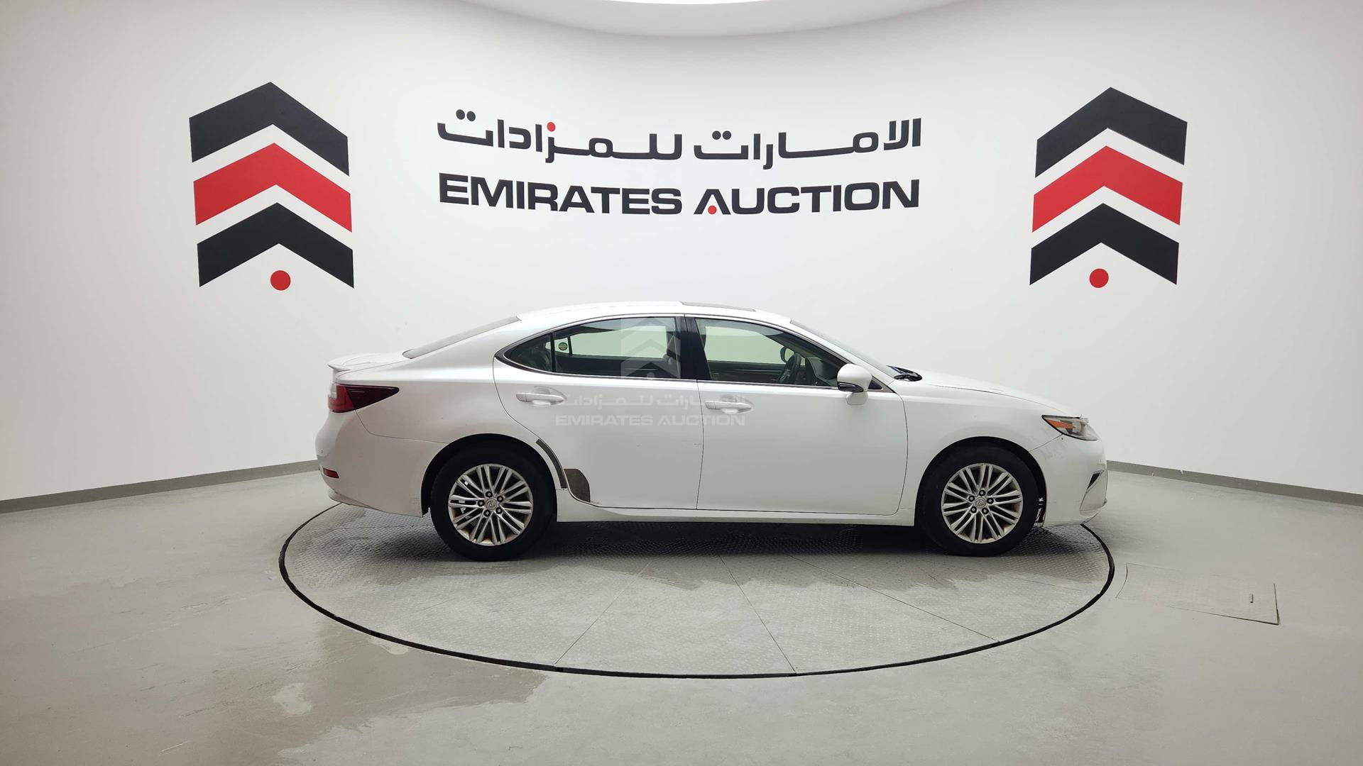 2017 LEXUS ES 350 VIN: JTHBK1GG2H2248650