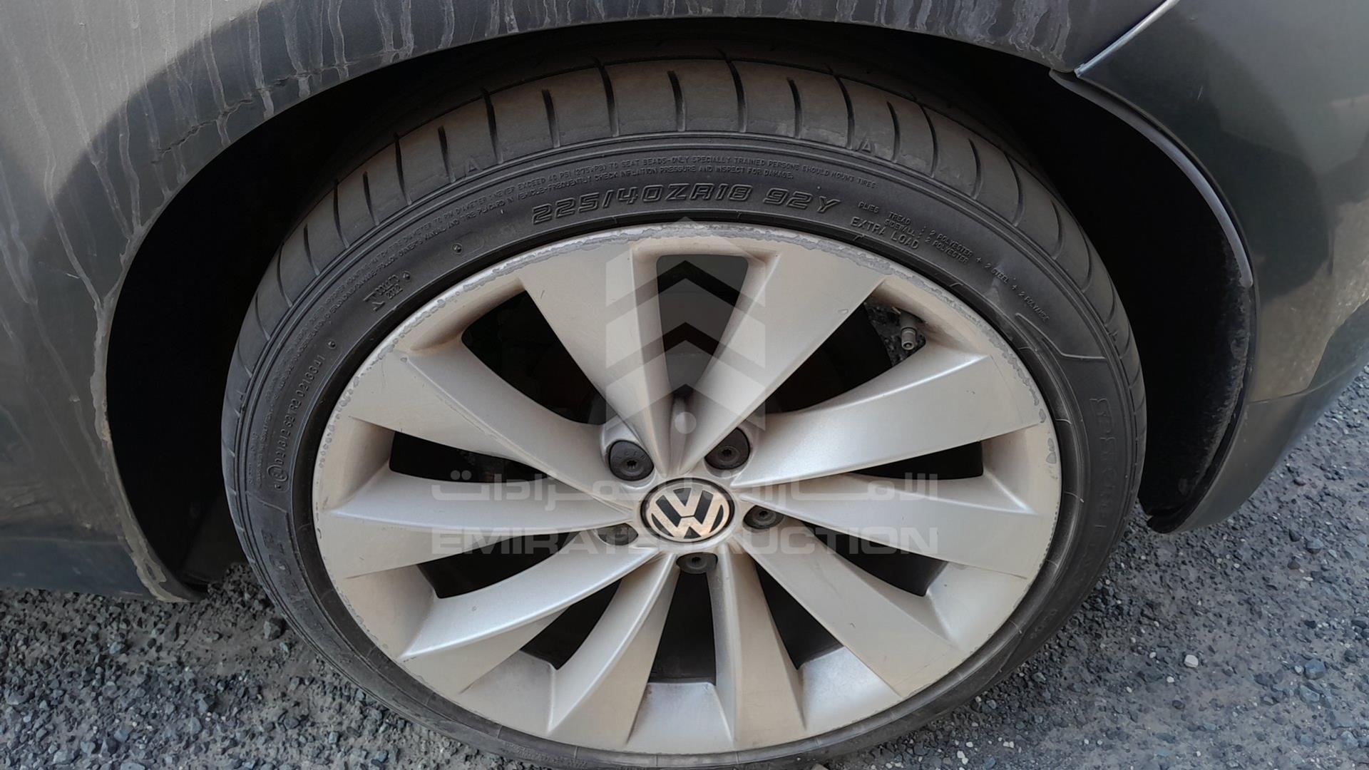 2012 VOLKSWAGEN SCIROCCO VIN: WVWAE2138CV037413