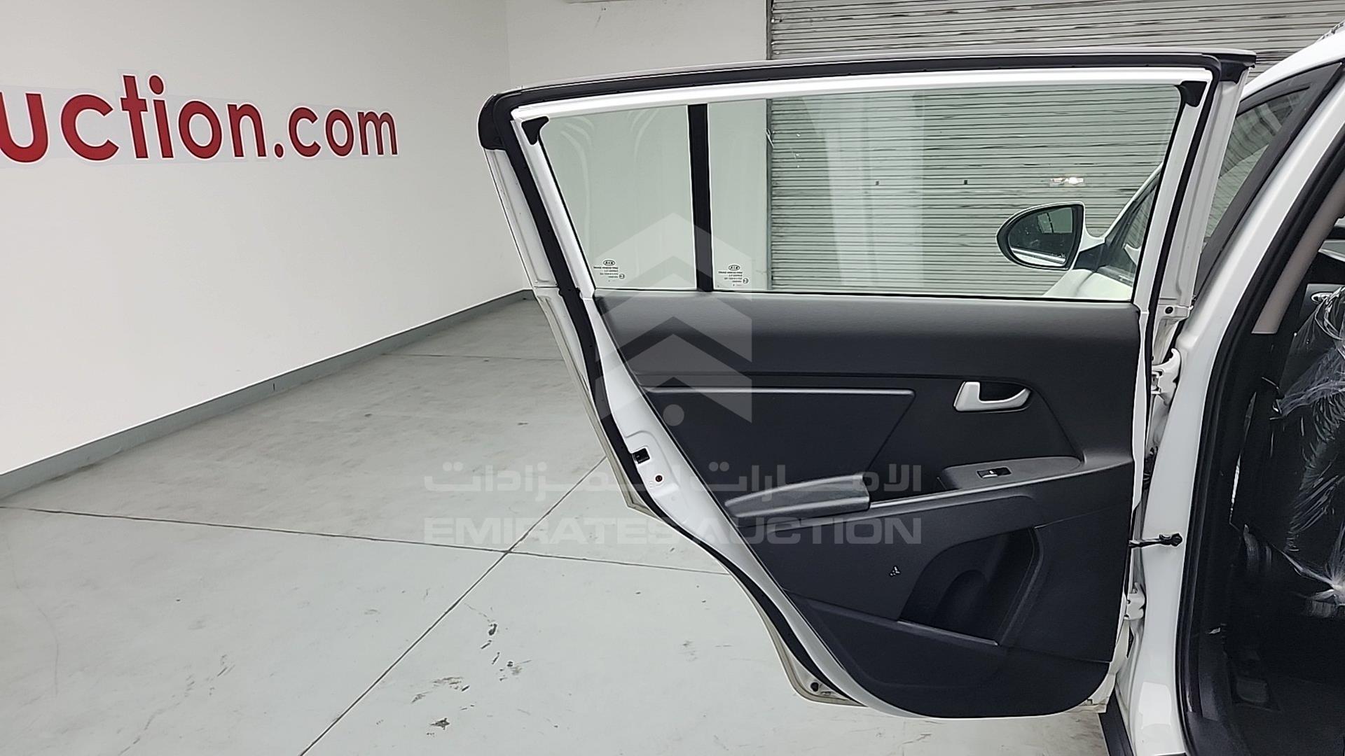 2015 KIA SPORTAGE VIN: U5YPB81A1FL498878