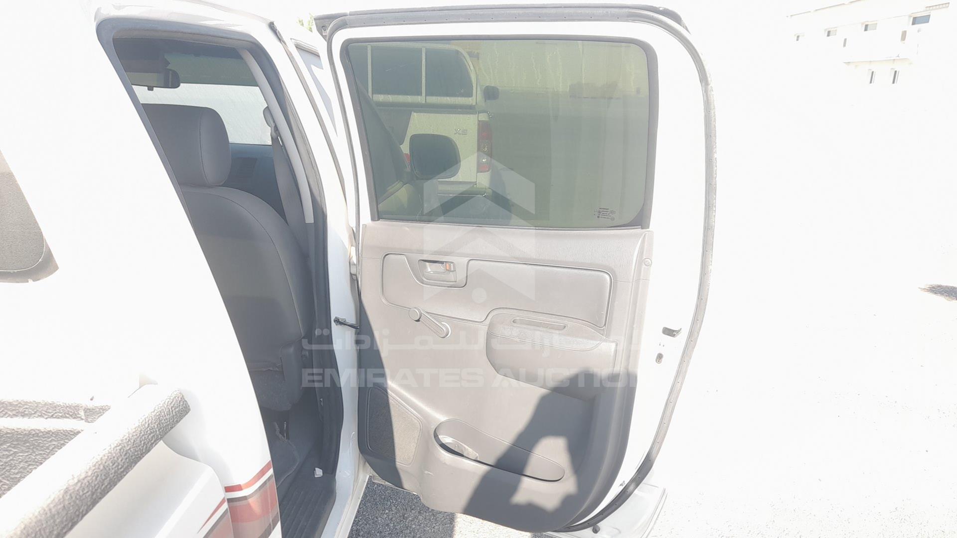 2014 TOYOTA HILUX VIN: MR0EX12GXE2346815