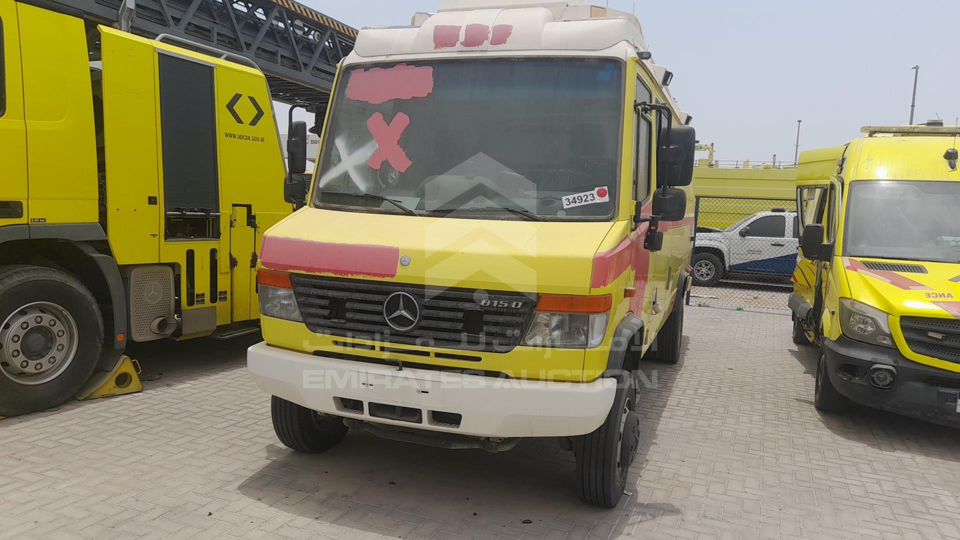 0 MERCEDES --- VIN: WD3D049349N137250
