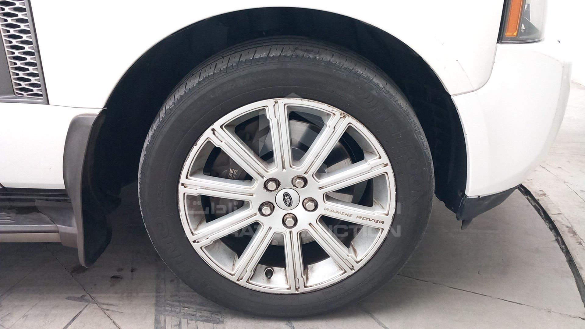 2011 RANGE ROVER VOGUE VIN: SALLMAME4BA346562