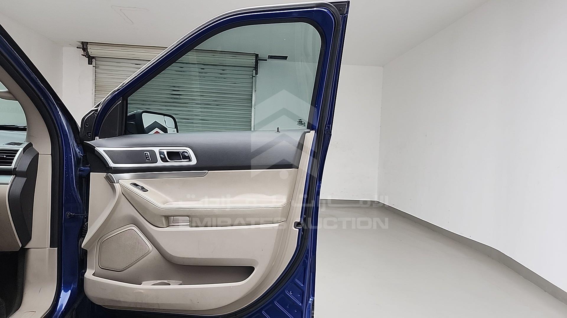 2013 FORD EXPLORER VIN: 1FM5K8D86DGC22727