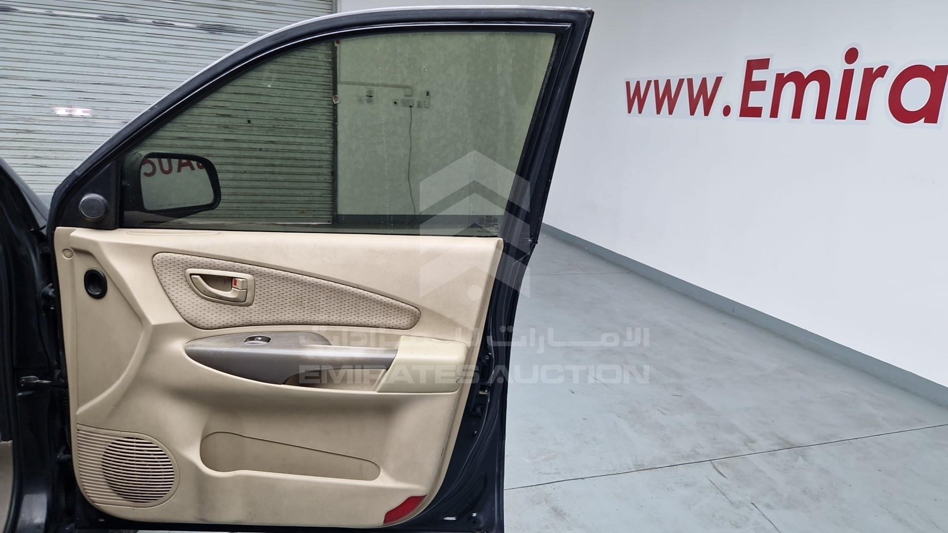 2009 HYUNDAI TUCSON VIN: KMHJM81B89U969425