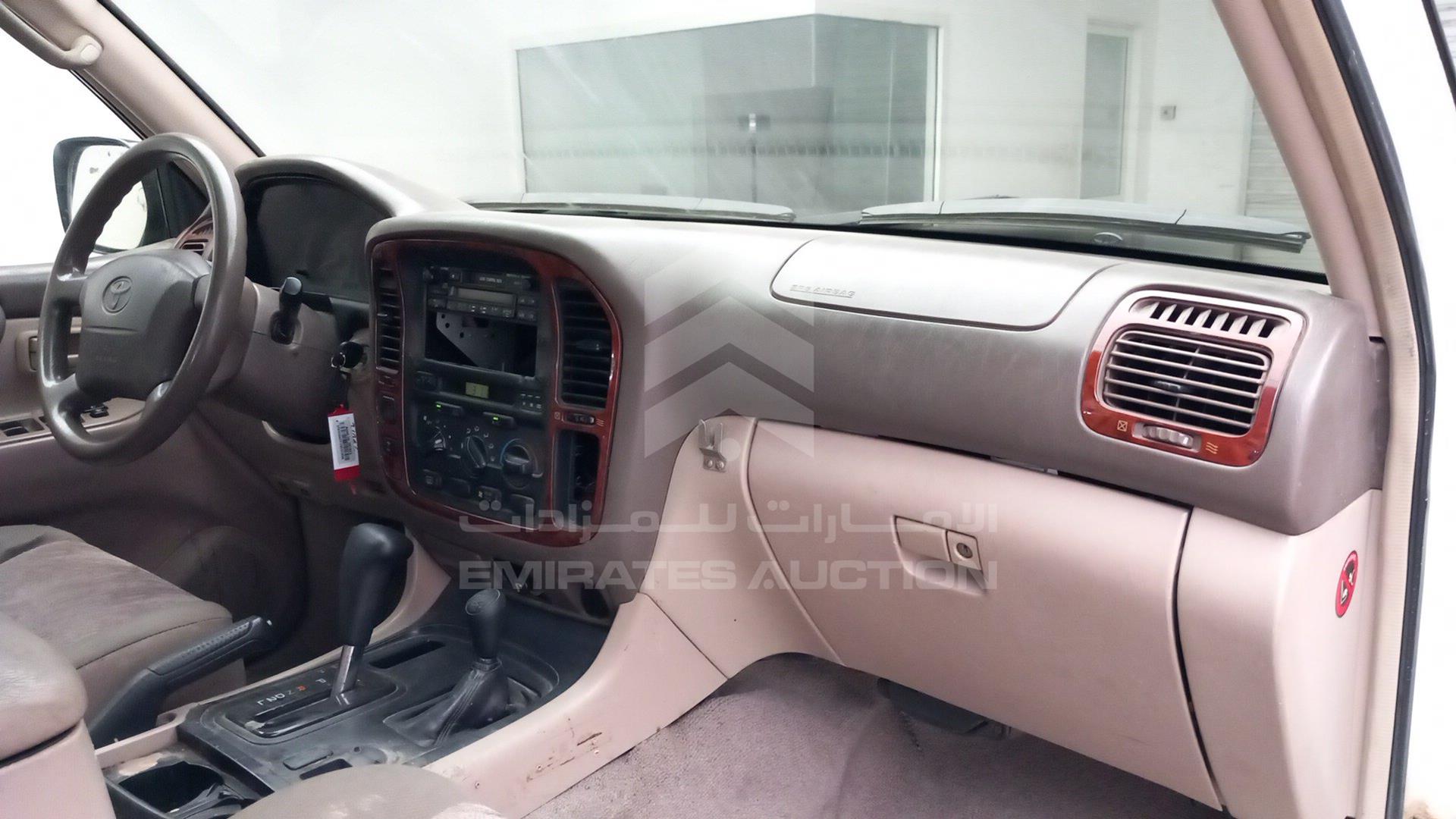 2002 TOYOTA LAND CRUISER VIN: JTEHJ09J725031906