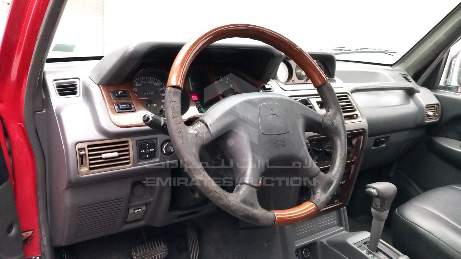 1999 MITSUBISHI PAJERO VIN: JMYORV230XJ000272