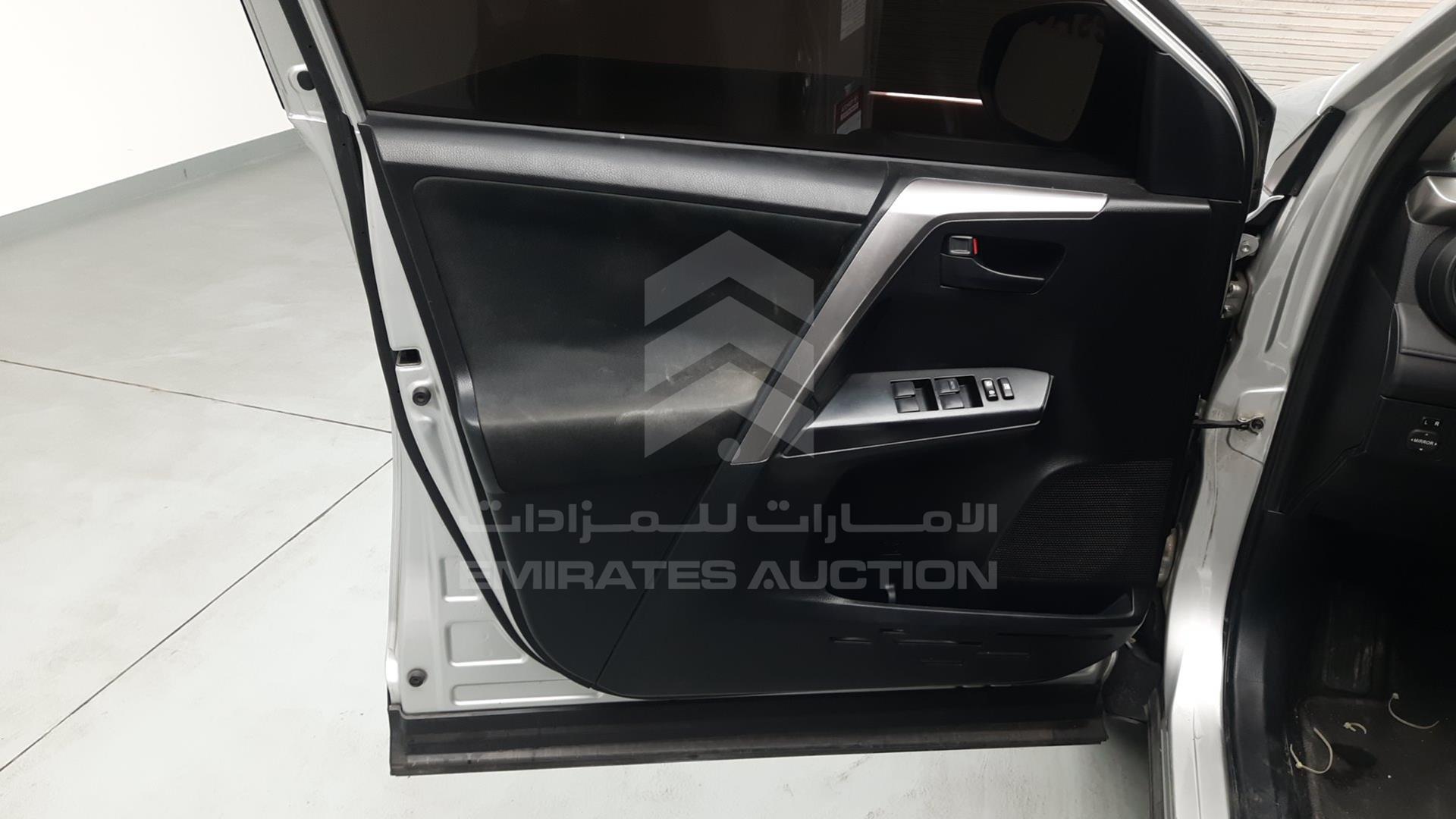 2016 TOYOTA RAV-4 VIN: JTMBF9EV4GJ054339