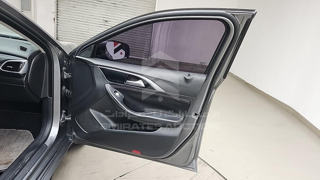 2017 Infiniti QX 30 — Front Right Door — Photo 32