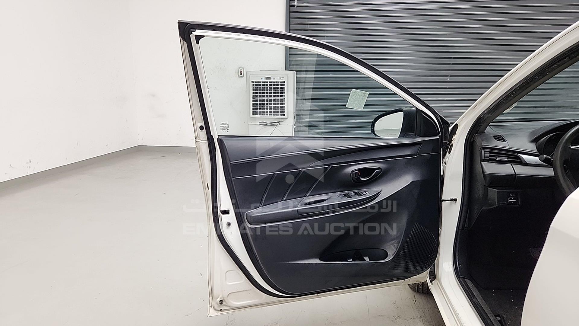 2015 TOYOTA YARIS VIN: MR2BT9F37F1123957