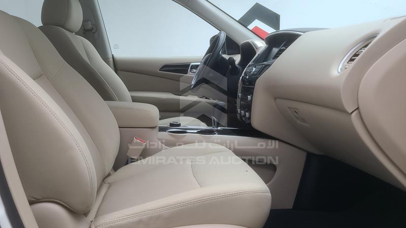 5N1DR2M53JC600144 Auction: EmiratesAuction Lot: 409004 5N1DR2M53JC600144 Nissan Pathfinder 2018 WHITE Photo 33
