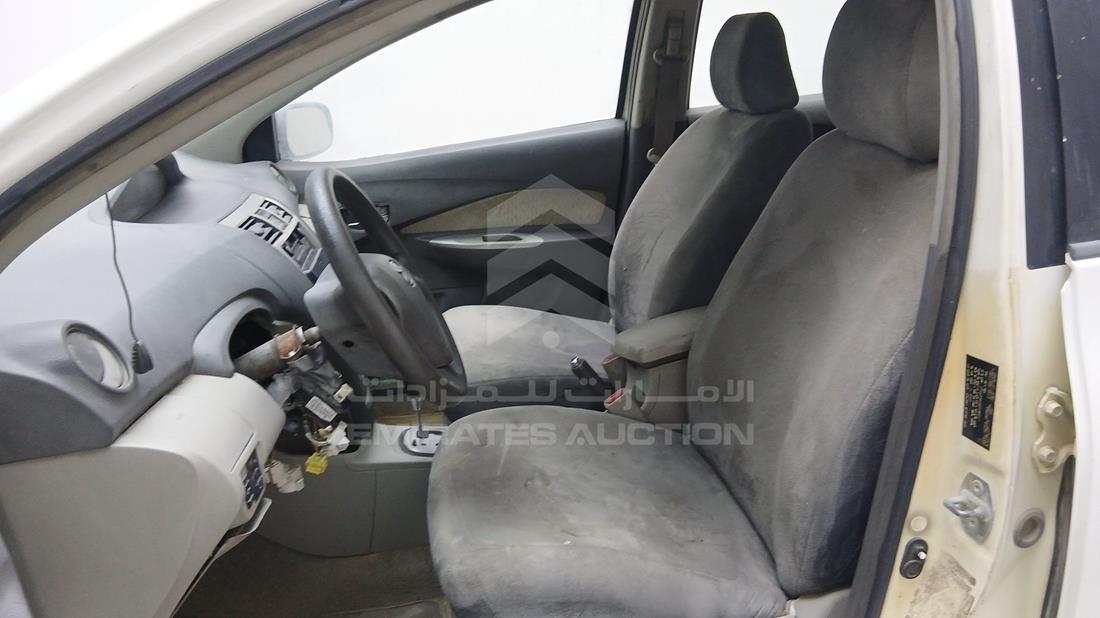 تويوتا ياريس 2009 — زاوية السائق الأمامية اليسرى — صورة 14
