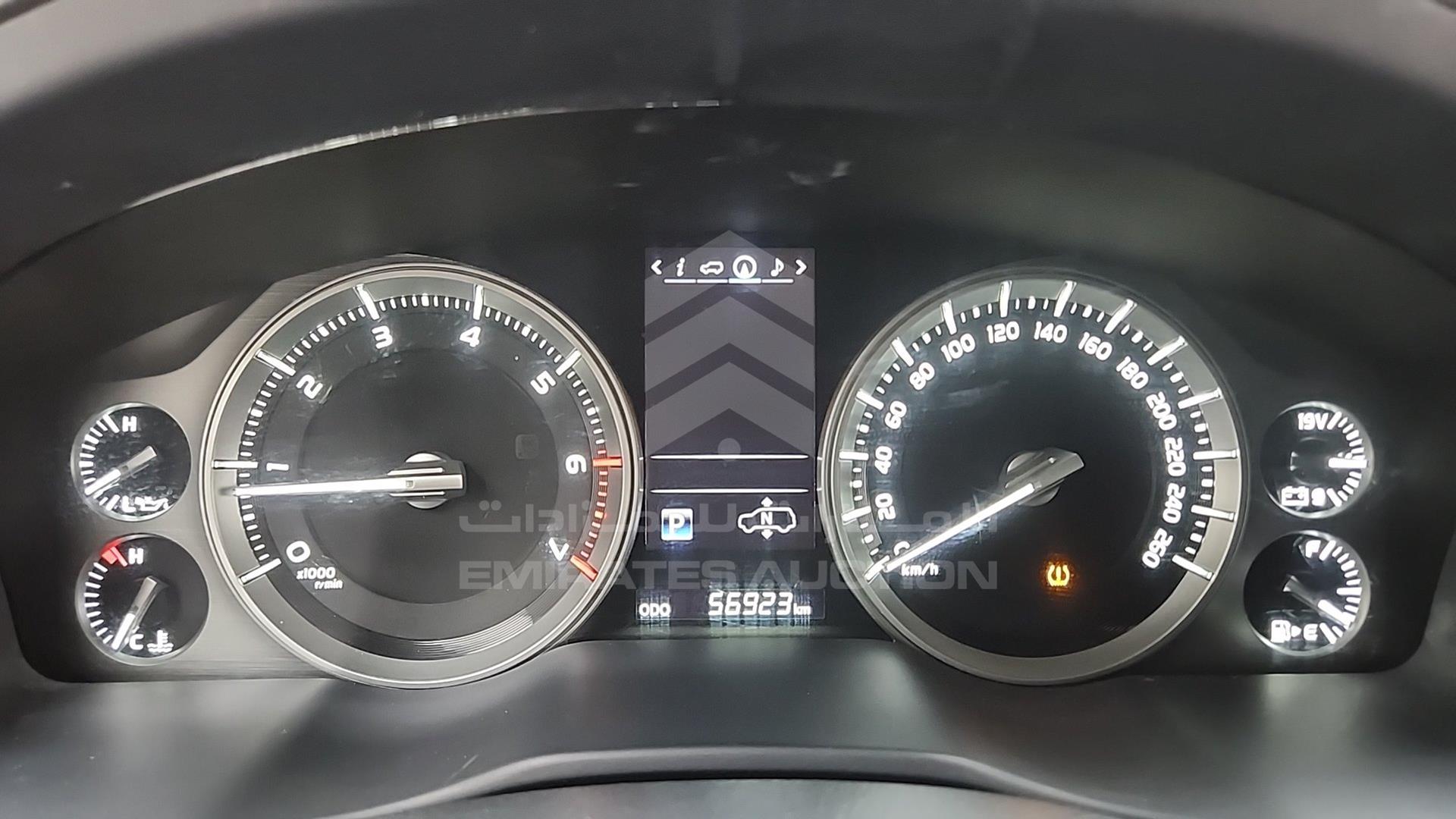 2018 TOYOTA LAND CRUISER VIN: JTMHY05J6J4073218