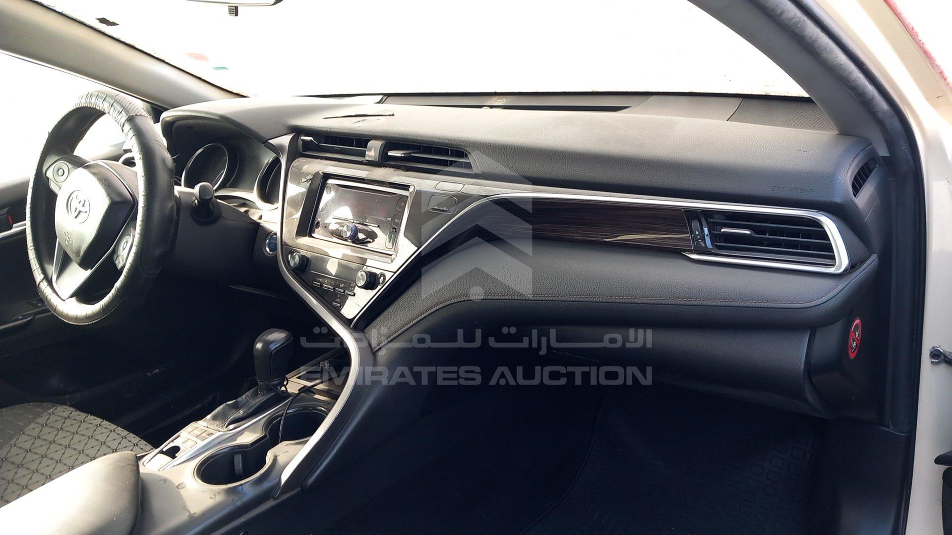 2018 TOYOTA CAMRY VIN: JTNB29HK0J3008057