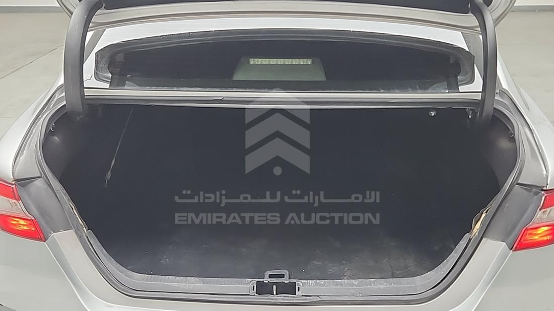تويوتا كامري 2019 — زاوية صندوق السيارة — صورة 20