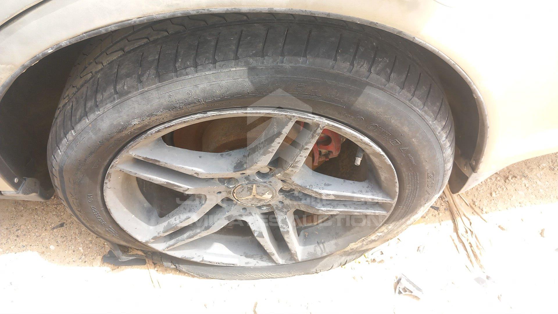 0 TOYOTA --- VIN: JZX906529526