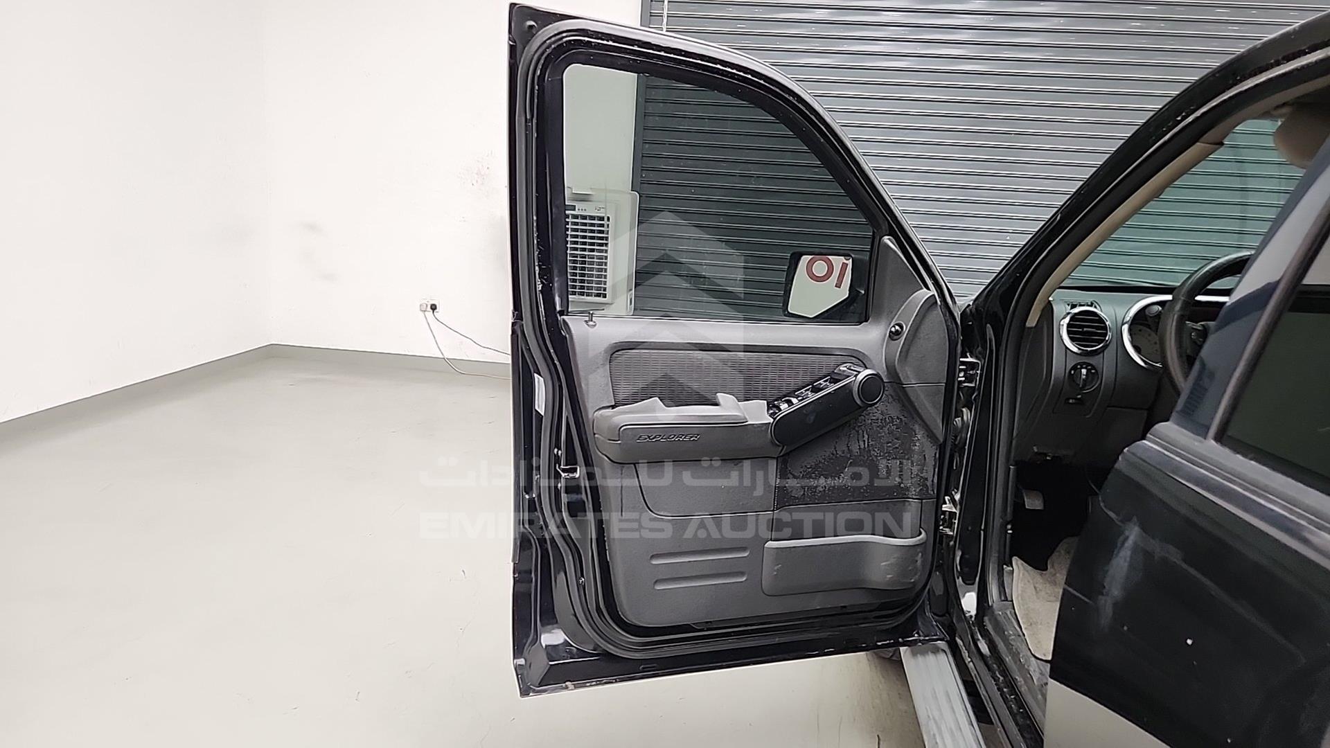 2009 FORD EXPLORER VIN: 1FMEU73E89UA06107