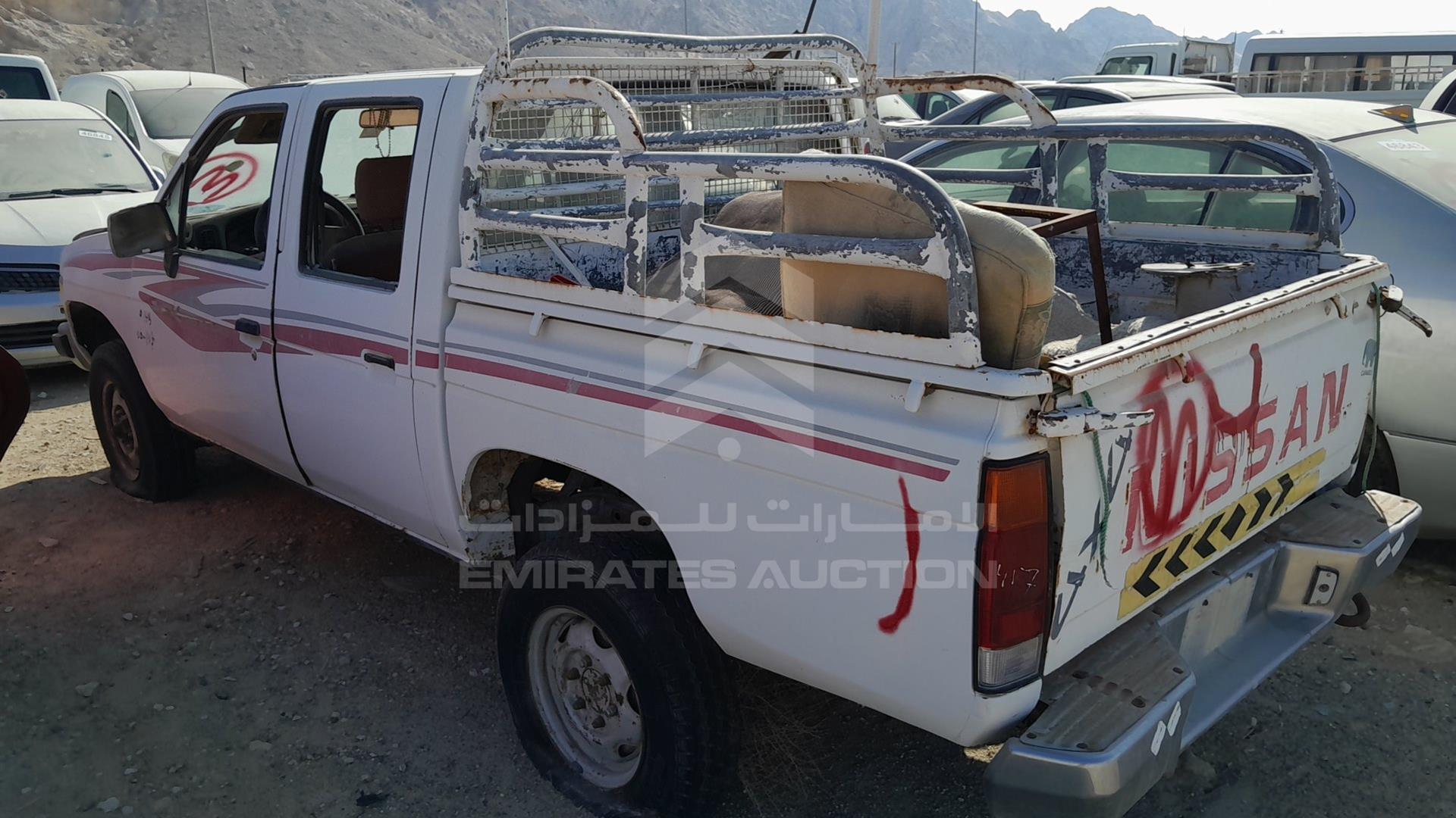 0 NISSAN PICKUP VIN: JN1CBUD21Z0450403