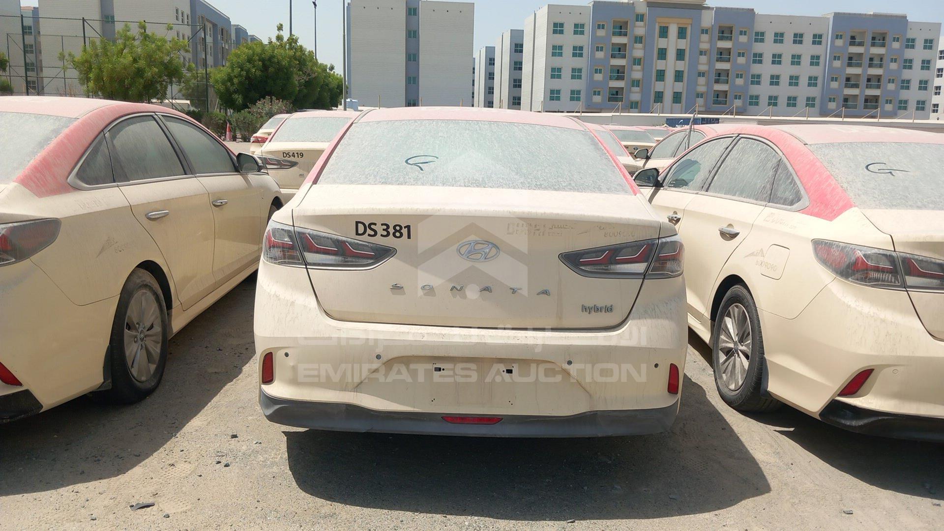 2018 HYUNDAI SONATA VIN: KMHE24135JA082122