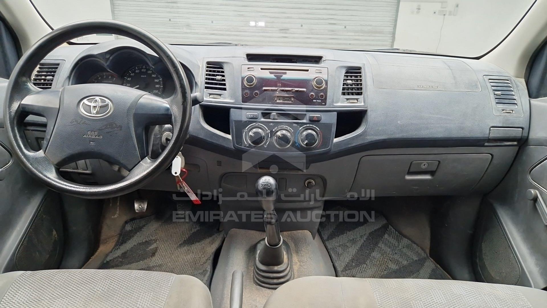 2015 TOYOTA HILUX VIN: MR0EX12G5F2354399