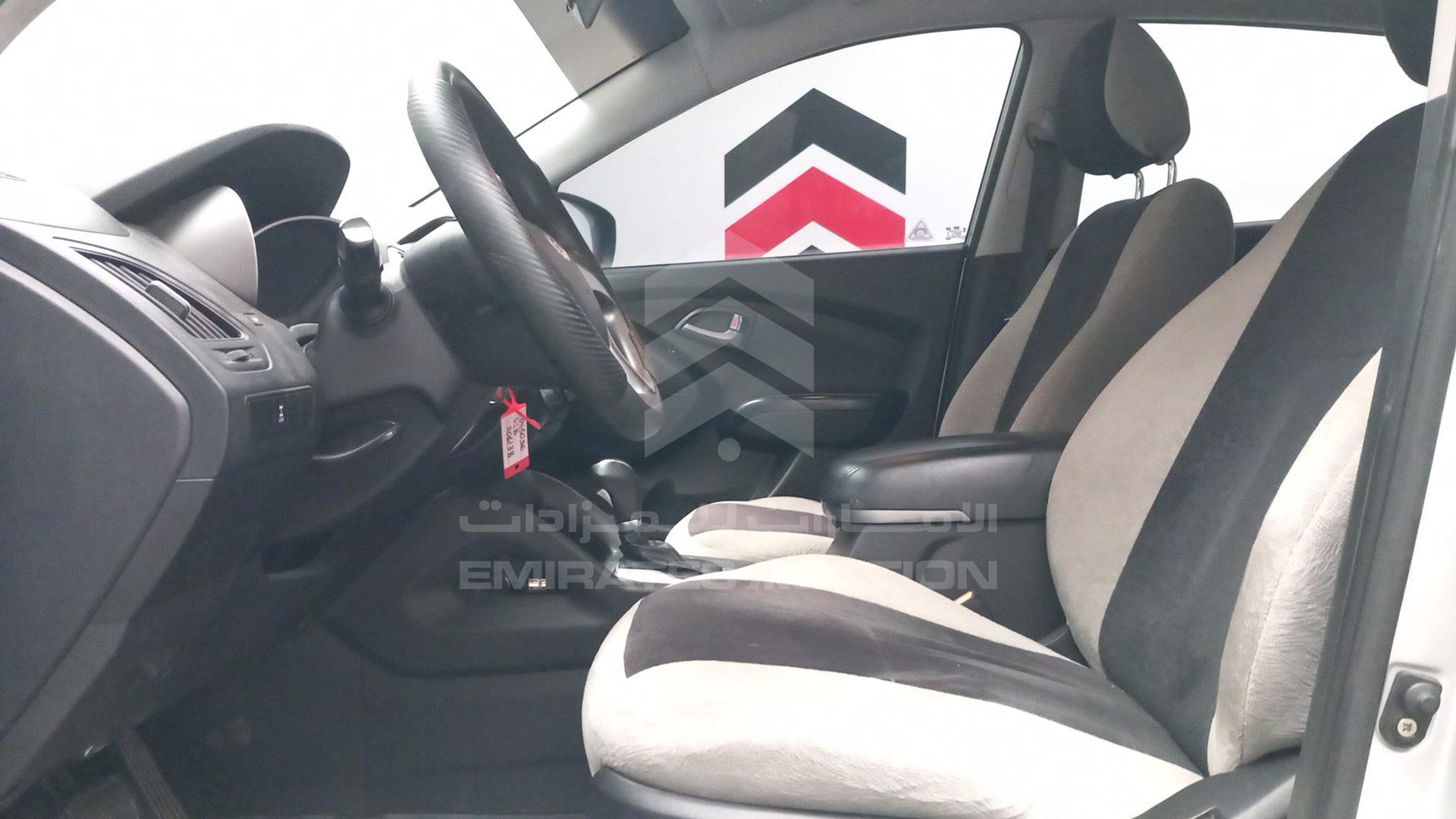 2015 HYUNDAI TUCSON VIN: KMHJT81E0FU045036