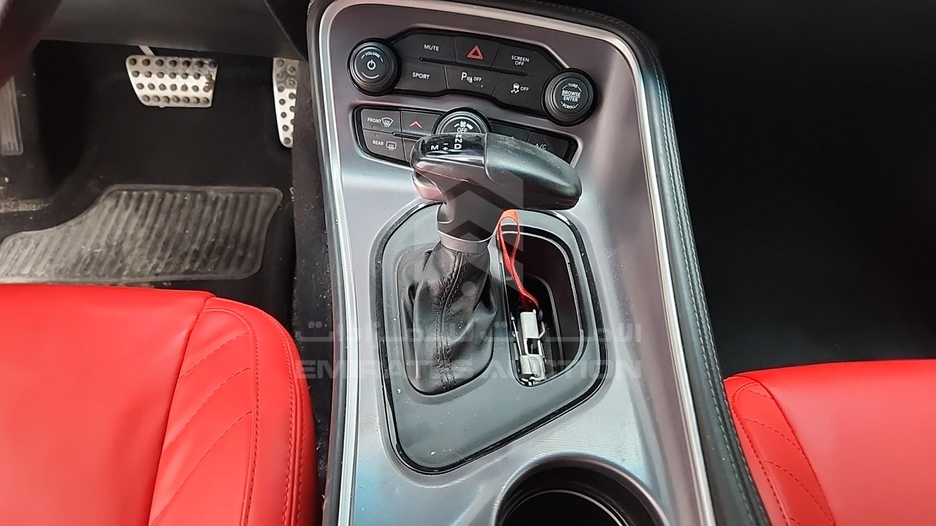 2020 DODGE CHALLENGER VIN: 2C3CDZBT5LH187589