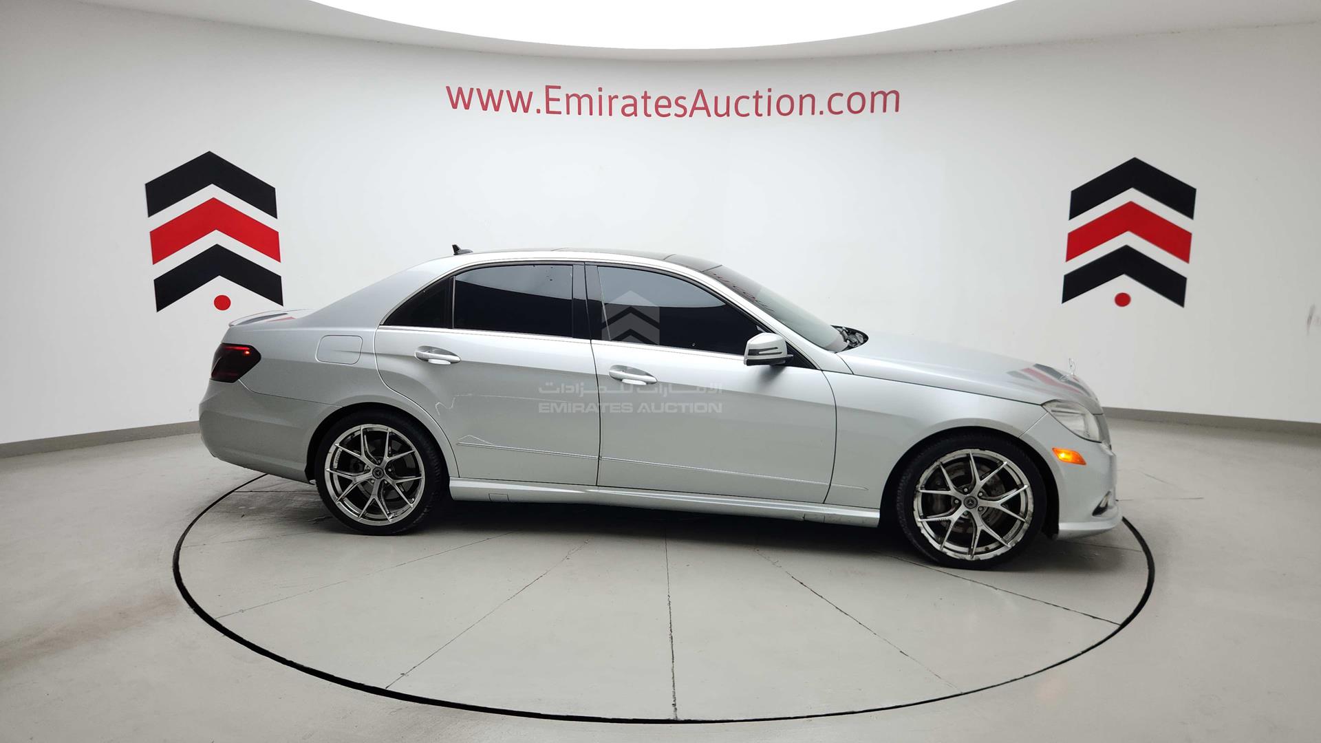 2011 MERCEDES E 550 VIN: WDDHF9AB3BA444093