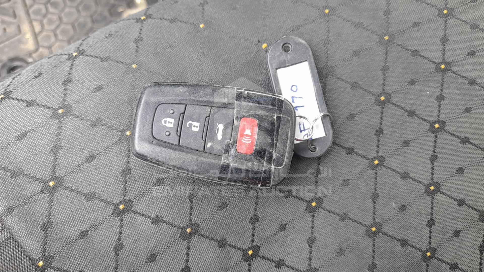 2018 TOYOTA CAMRY VIN: JTNB29HK6J3012310