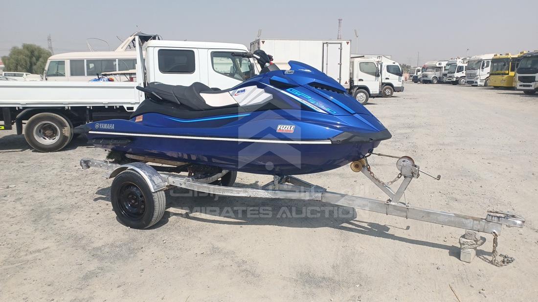 2024 Jet Ski + Trolley Yamaha 1800cc — Front Right Angle — Photo 8