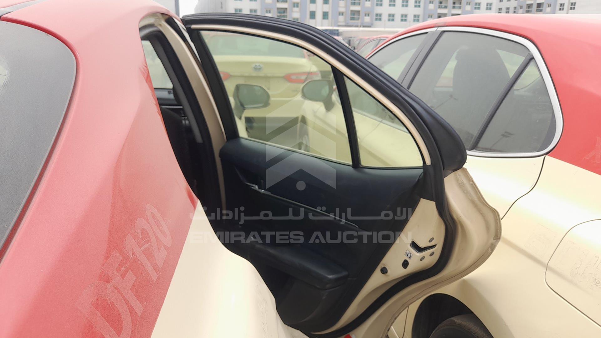 2019 TOYOTA CAMRY VIN: JTNB29HK2K3014492