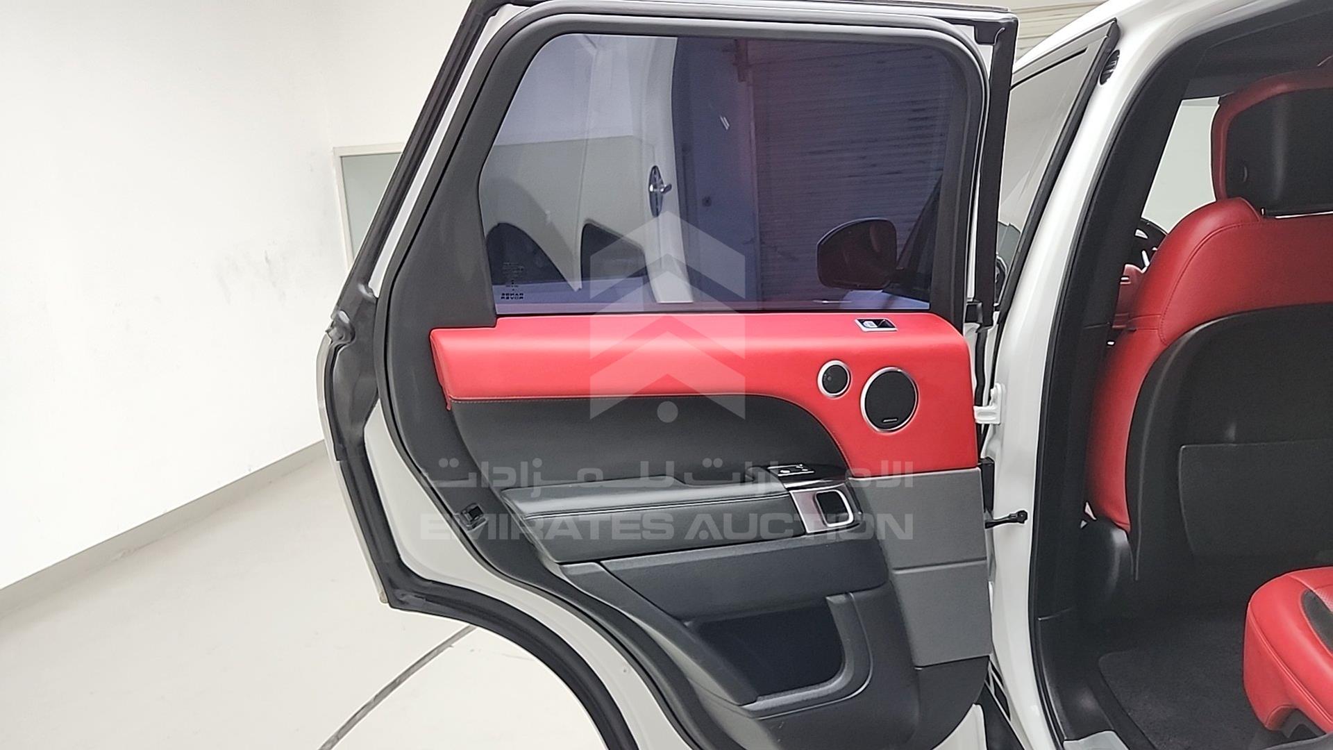2019 RANGE ROVER SPORT VIN: SALWA2BE9KA832194