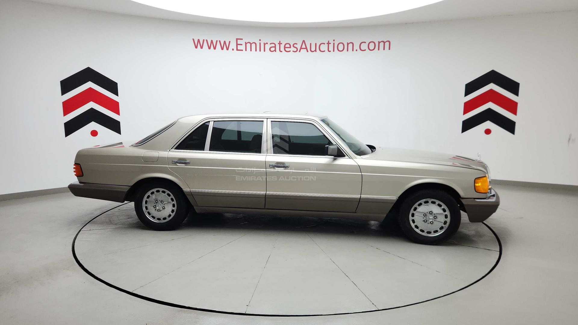 1991 MERCEDES SEL 560 VIN: WDBCA39E4MA600786