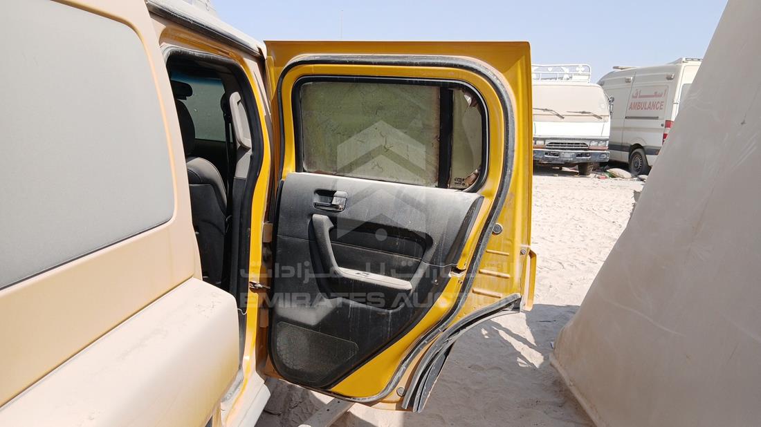 هامر اتش 3 2006 — الباب الخلفي الأيمن — صورة 23