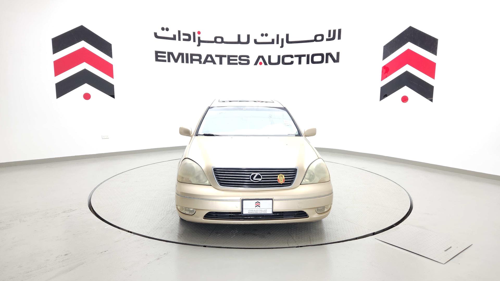 2001 LEXUS LS 430 VIN: JTHBN30FX10024631