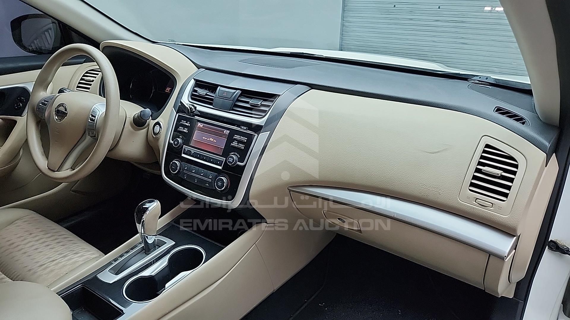 2018 NISSAN ALTIMA VIN: 1N4AL3A92JC293206