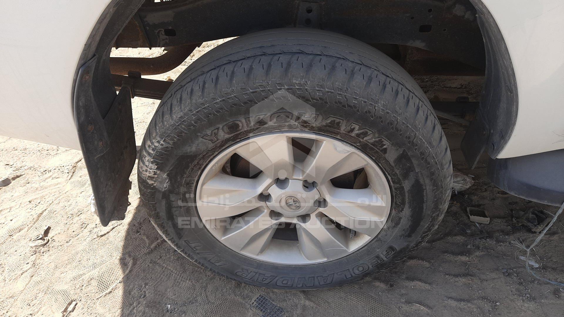 2016 TOYOTA HILUX VIN: MR0HX8CD8G1356830