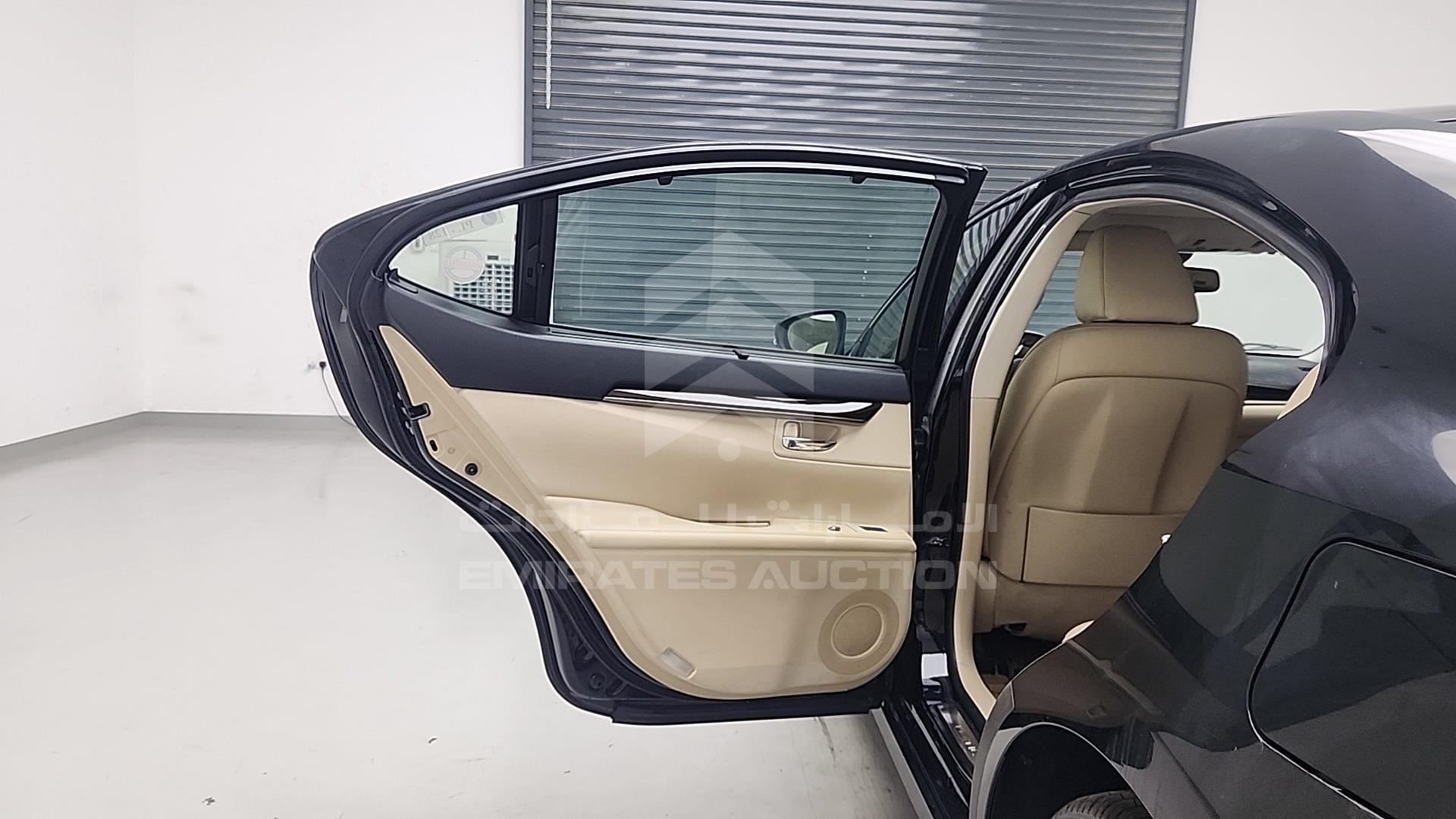 2014 LEXUS ES 350 VIN: JTHBK1GG7E2113613