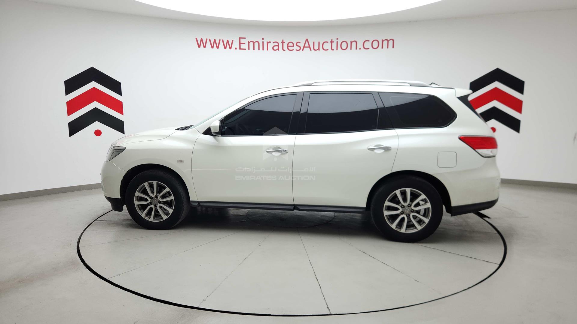 2015 NISSAN PATHFINDER VIN: 5N1AR2M54FC664462