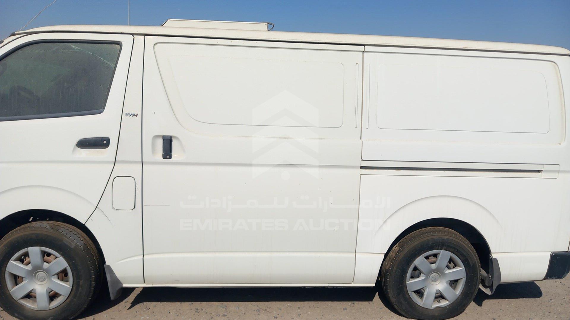 2009 TOYOTA HIACE VIN: JTFHX02PX90036243