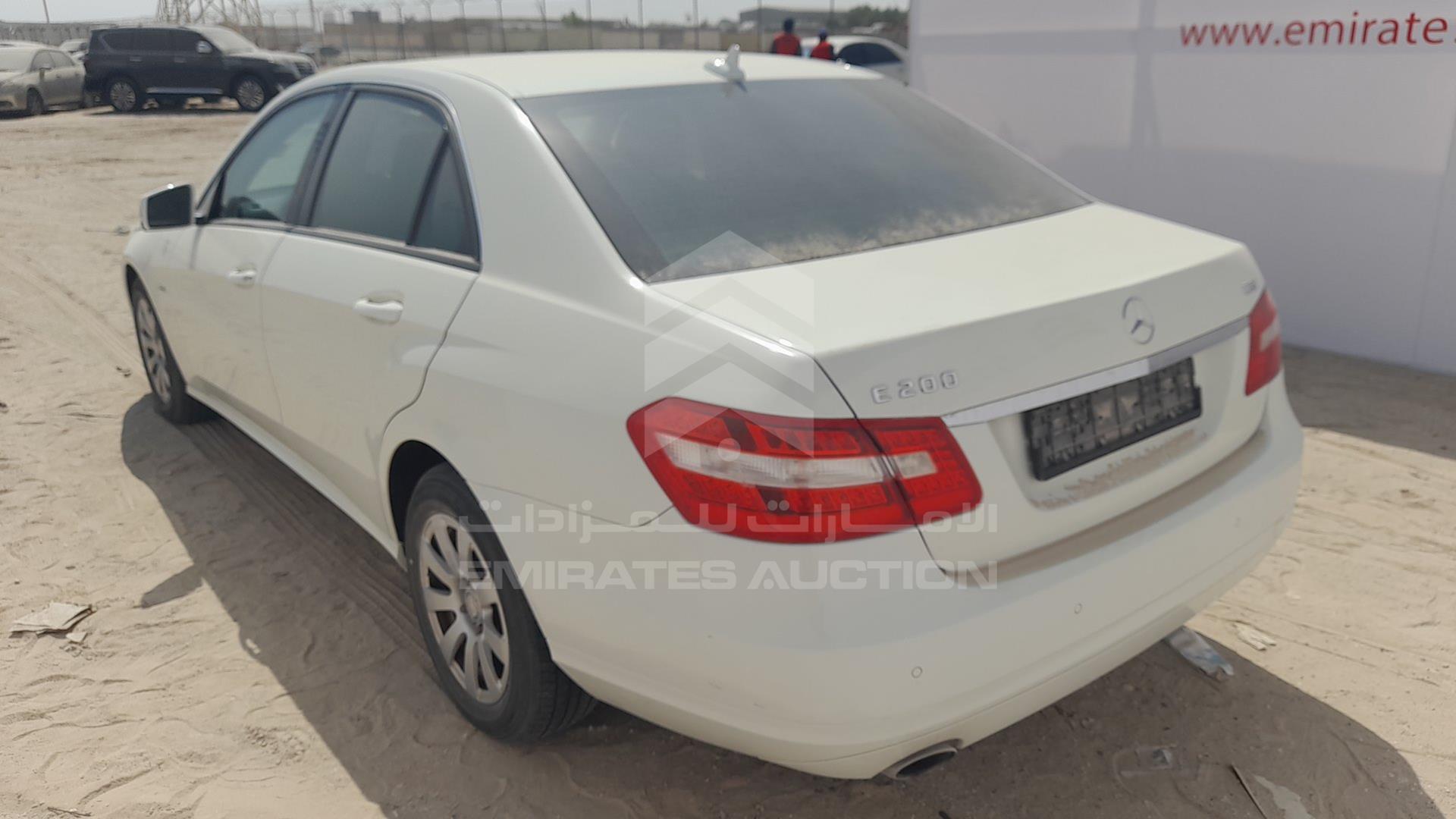 2011 MERCEDES E 200 VIN: WDDHF4JB3BA411954