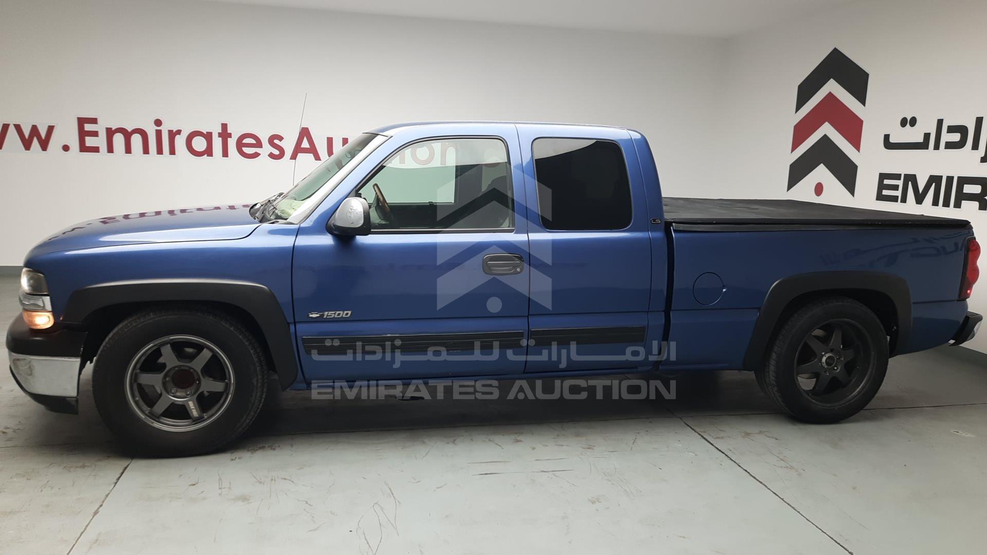 2000 CHEVROLET SILVERADO VIN: 2GCEC19V3Y1360820