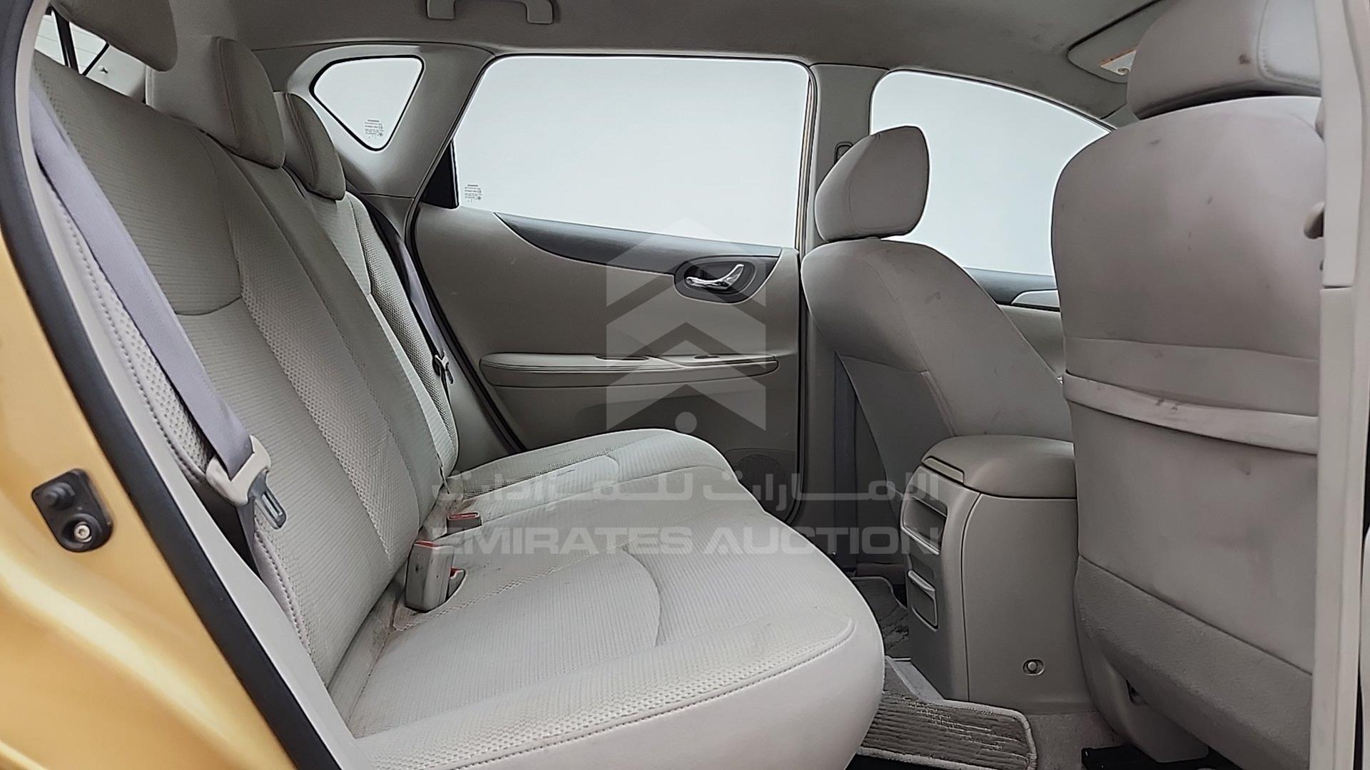 2014 NISSAN TIIDA VIN: MNTBC2C98E6001173