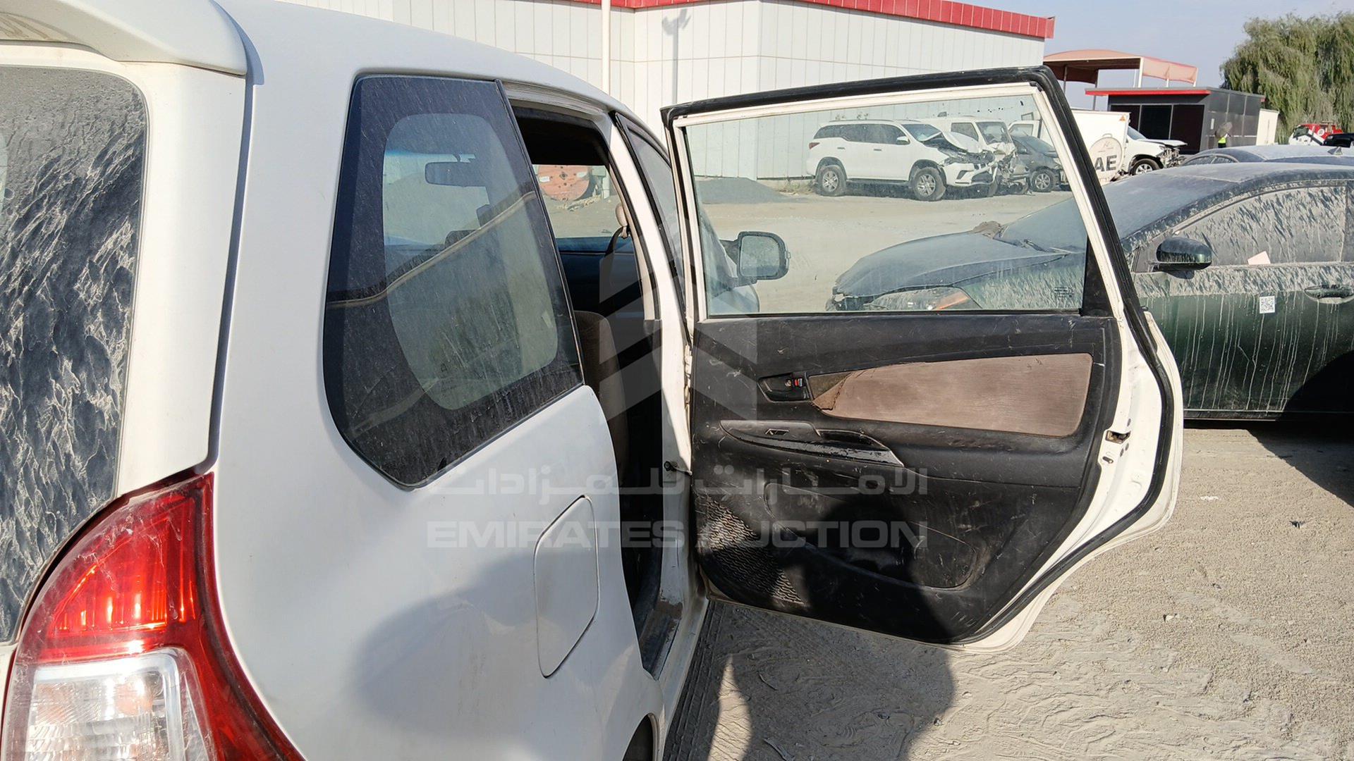 2017 TOYOTA AVANZA VIN: MHKMF53F0HK016718