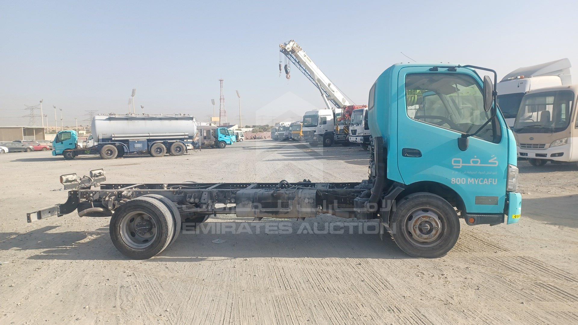2021 HINO 300 VIN: JHHUCN1F5MK038064