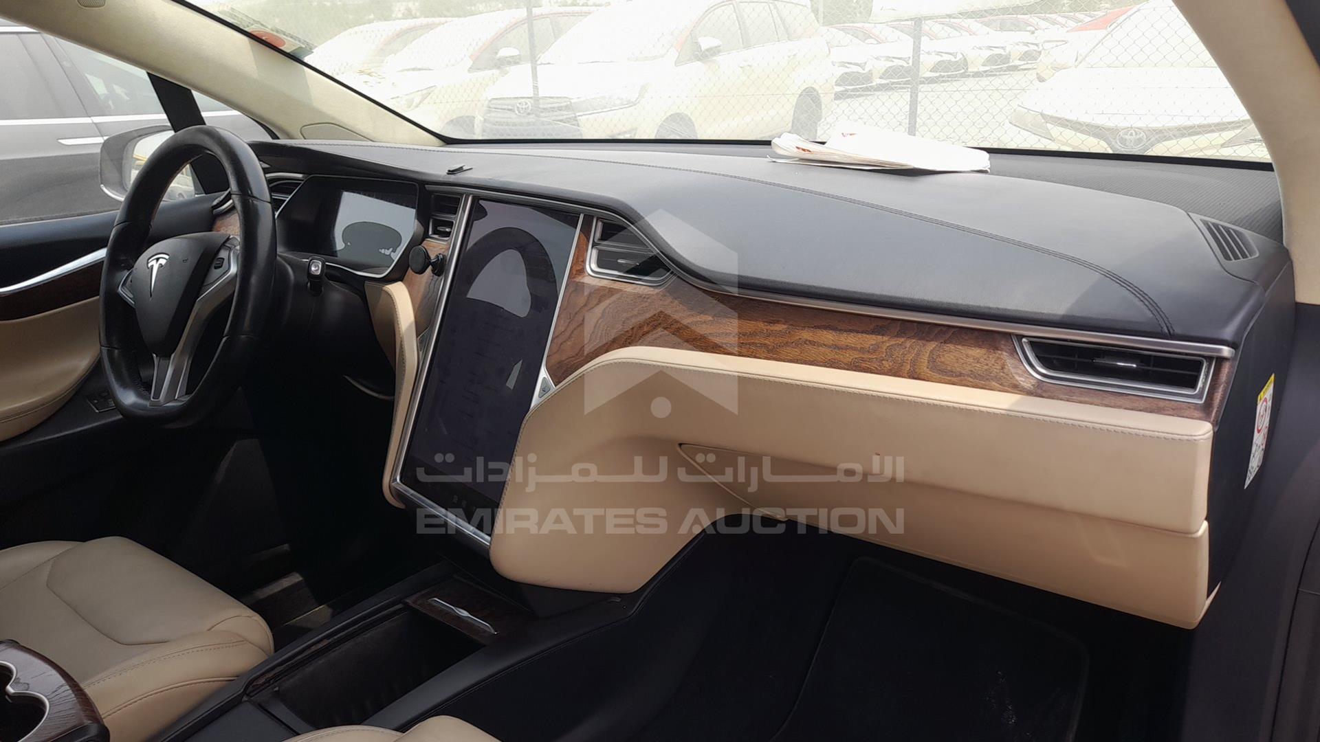 2017 TESLA MODEL X VIN: 5YJXCCE2XHF056526