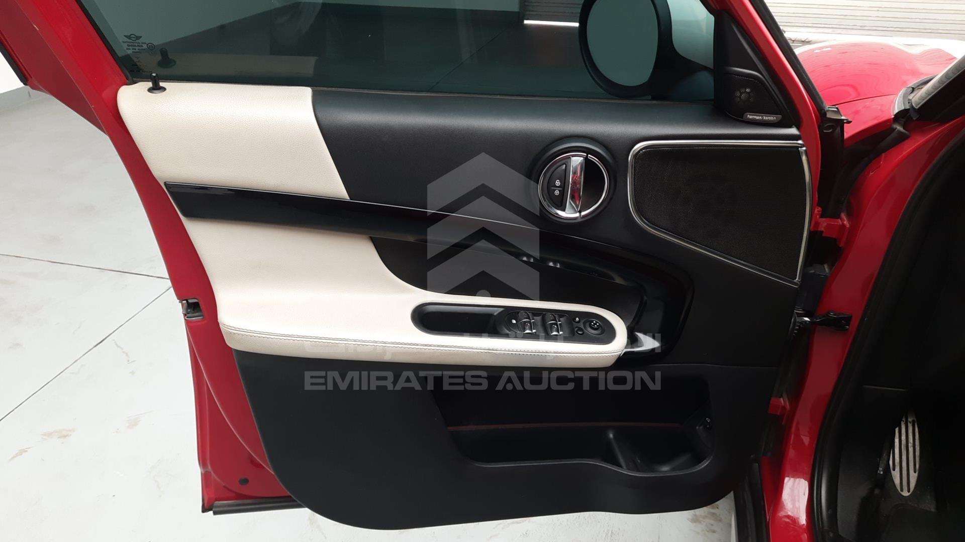 2018 MINI COOPER COUNTRYMAN VIN: WMWYT1107J3E88636
